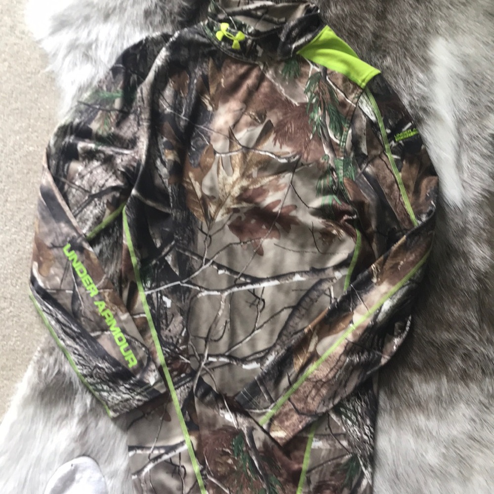 Men’s size Under Armor compression cold  gear